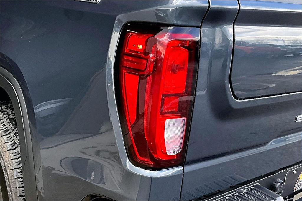 Thumbnail: 2021 GMC Sierra 1500 - 32
