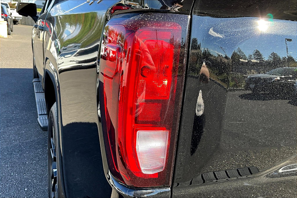 2024 GMC Sierra 1500 Elevation 27