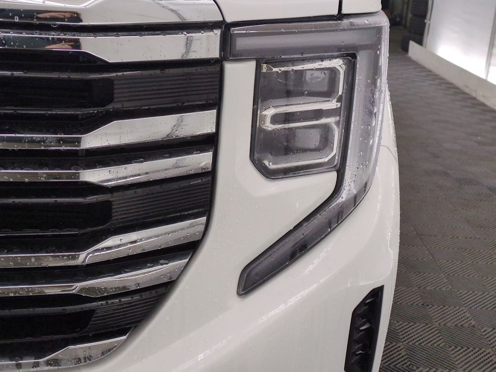Thumbnail: 2023 GMC Sierra 1500 - 24