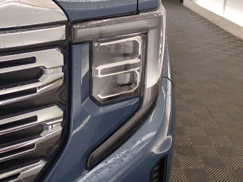 Thumbnail: 2024 GMC Sierra 1500 - 24