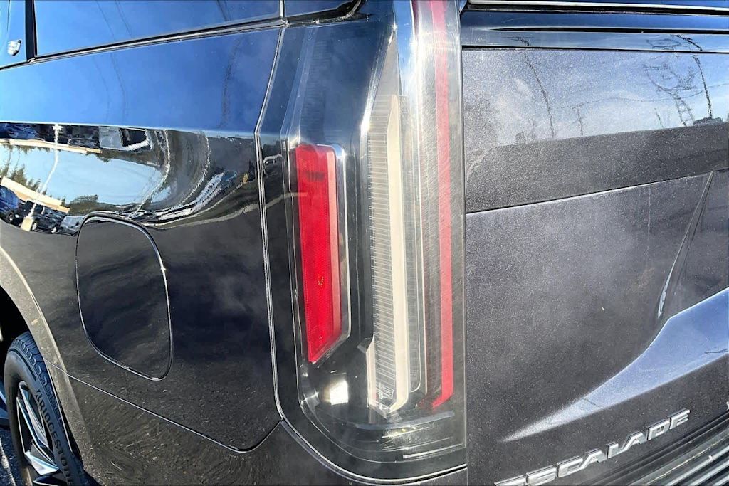 Thumbnail: 2023 Cadillac Escalade - 31