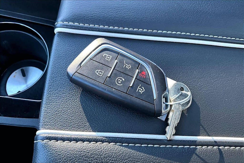 Thumbnail: 2023 Cadillac Escalade - 18