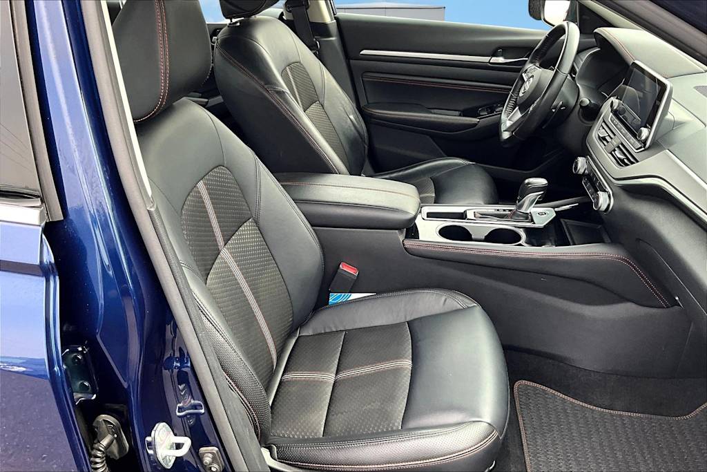 Thumbnail: 2023 Nissan Altima - 11