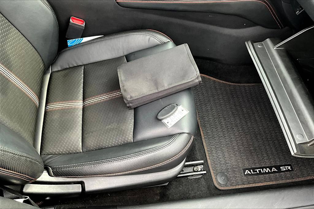 Thumbnail: 2023 Nissan Altima - 21