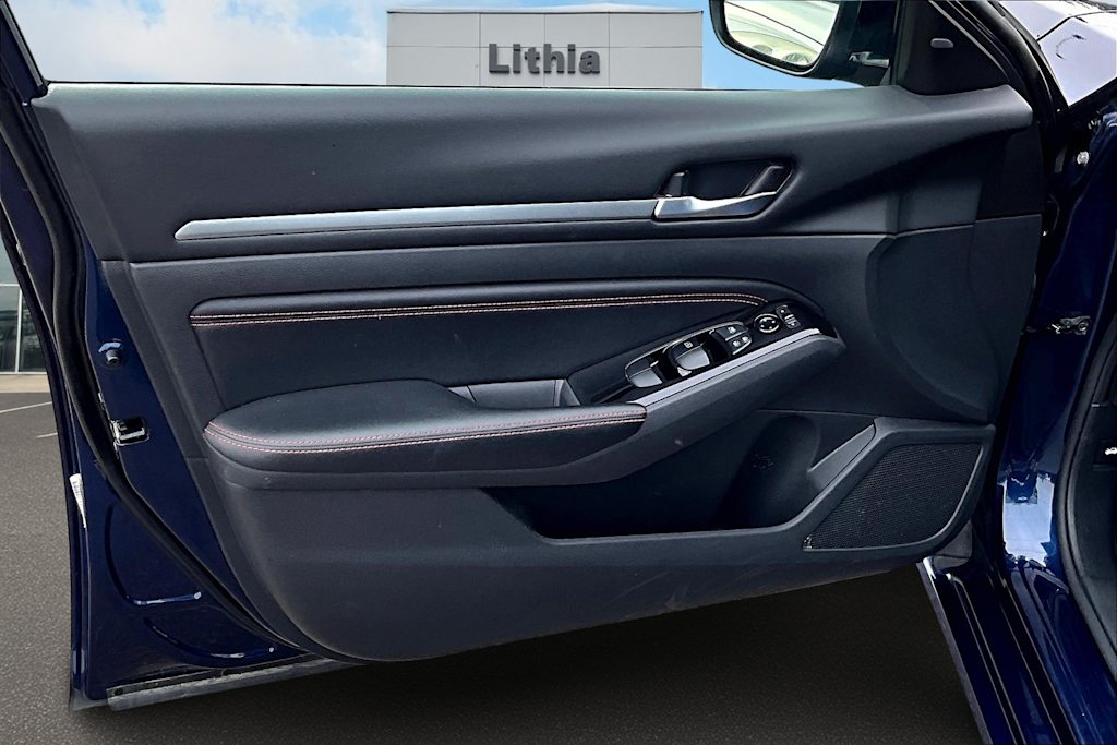 Thumbnail: 2023 Nissan Altima - 28