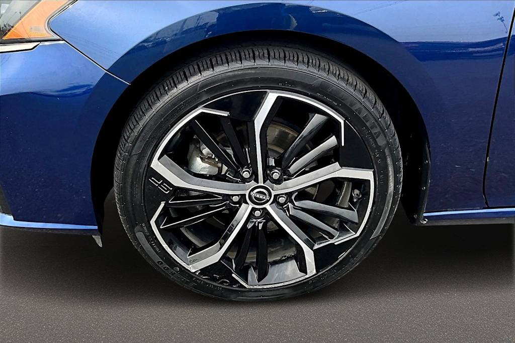 Thumbnail: 2023 Nissan Altima - 7