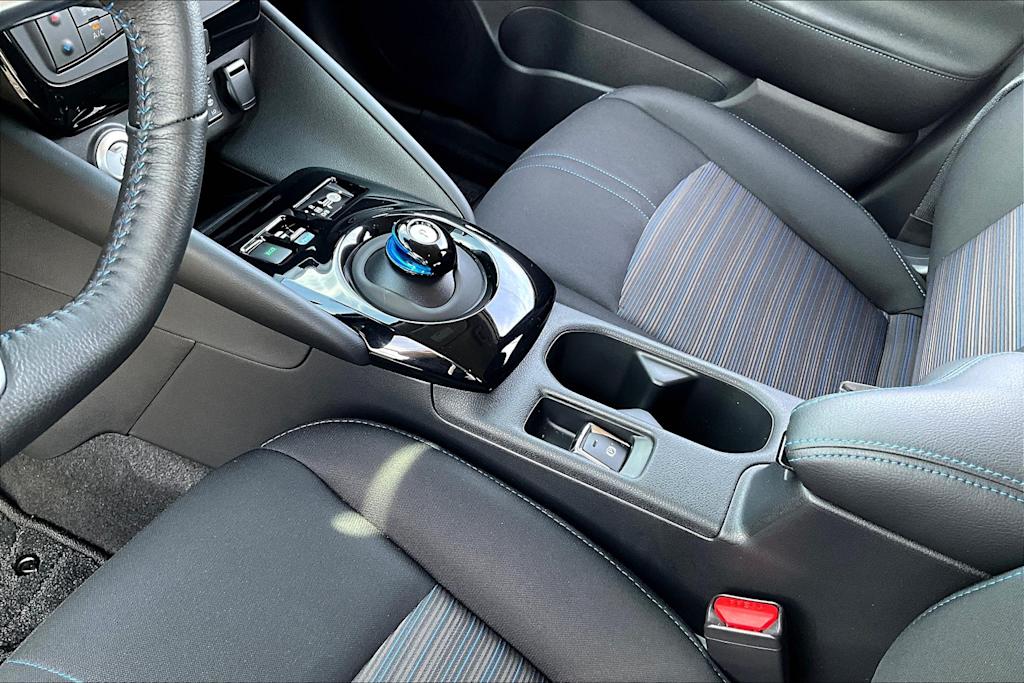 2025 Nissan Leaf SV Plus 16