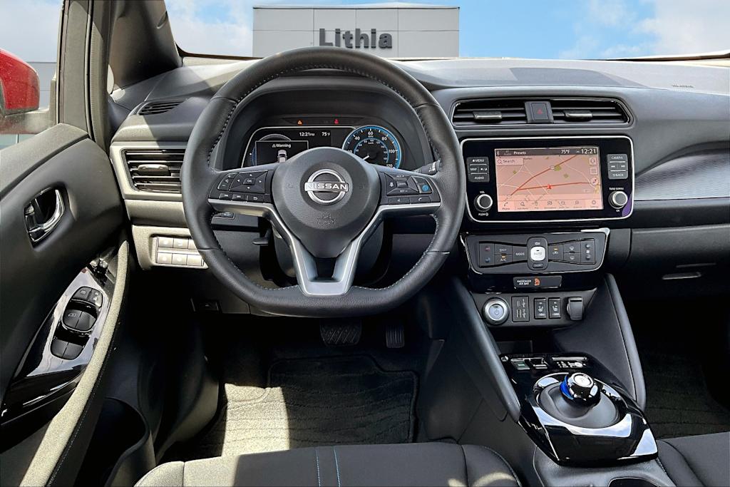 2025 Nissan Leaf SV Plus 9