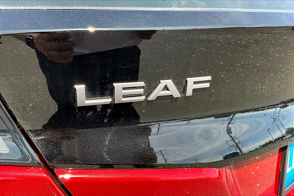 2025 Nissan Leaf SV Plus 6