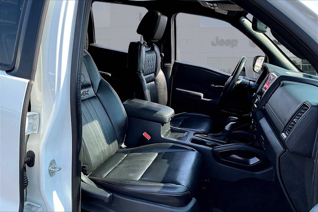 Thumbnail: 2022 Nissan Frontier - 20