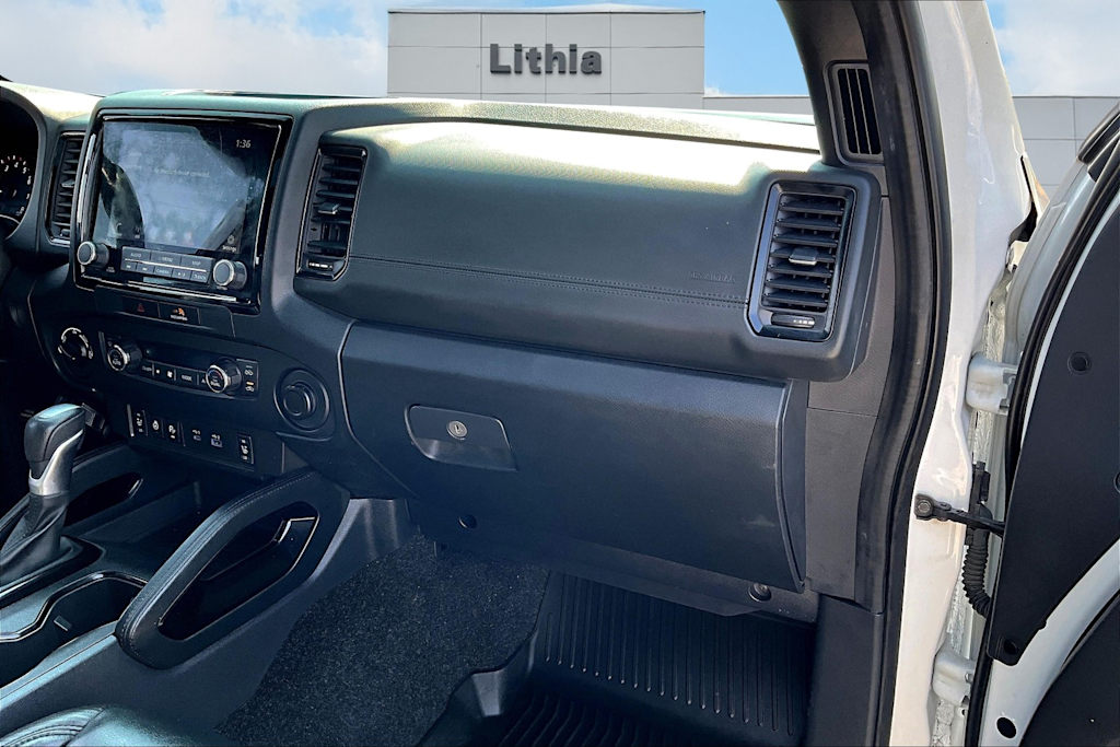 Thumbnail: 2022 Nissan Frontier - 24