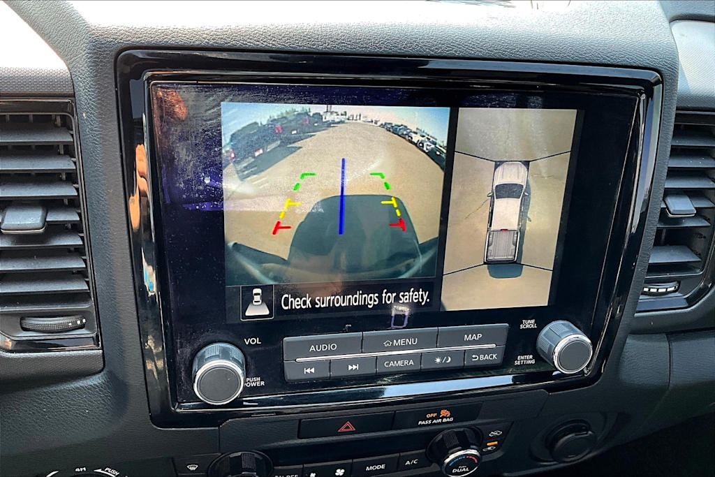 Thumbnail: 2022 Nissan Frontier - 27