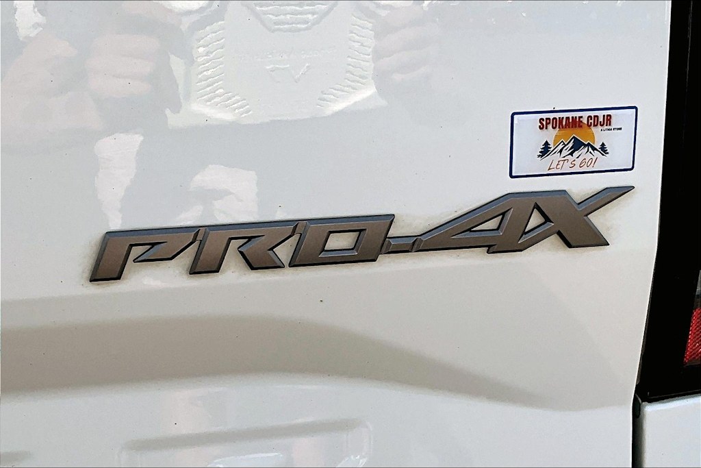 Thumbnail: 2022 Nissan Frontier - 7