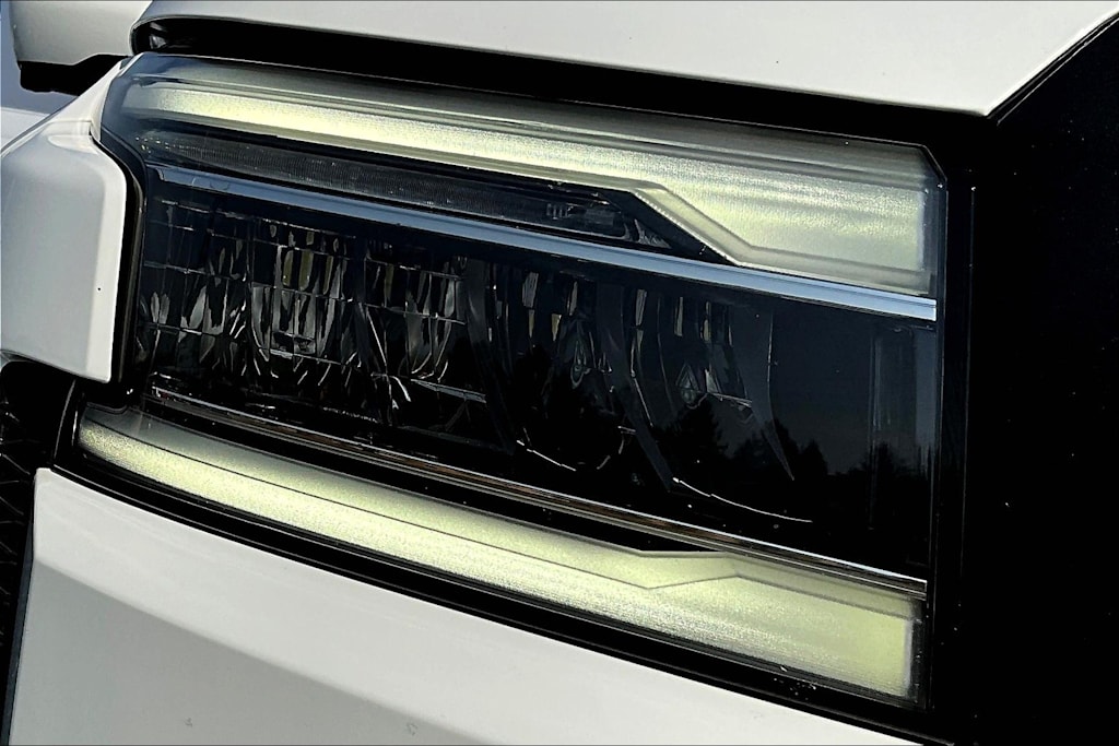 Thumbnail: 2022 Nissan Frontier - 31