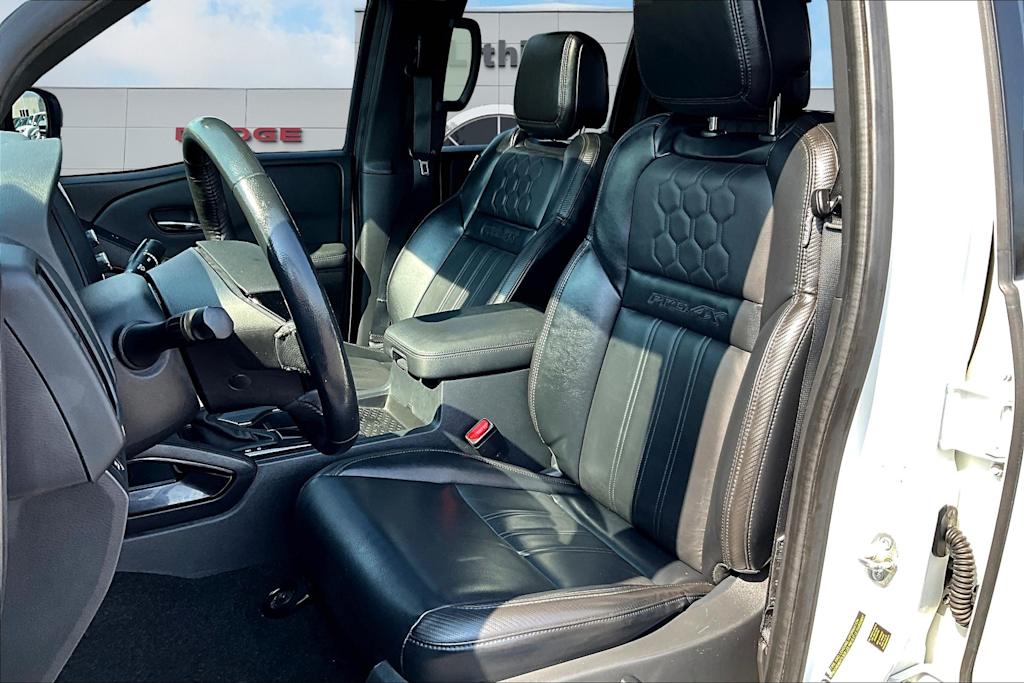 Thumbnail: 2022 Nissan Frontier - 11