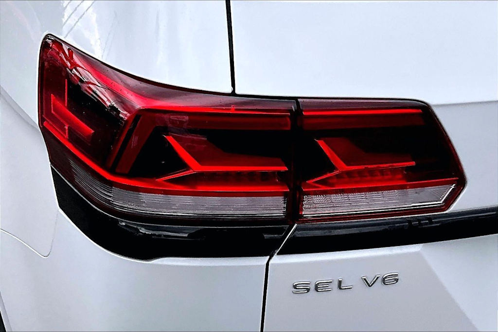 Thumbnail: 2023 Volkswagen Atlas - 31