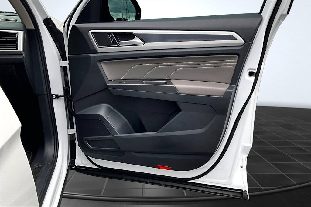 Thumbnail: 2023 Volkswagen Atlas - 28