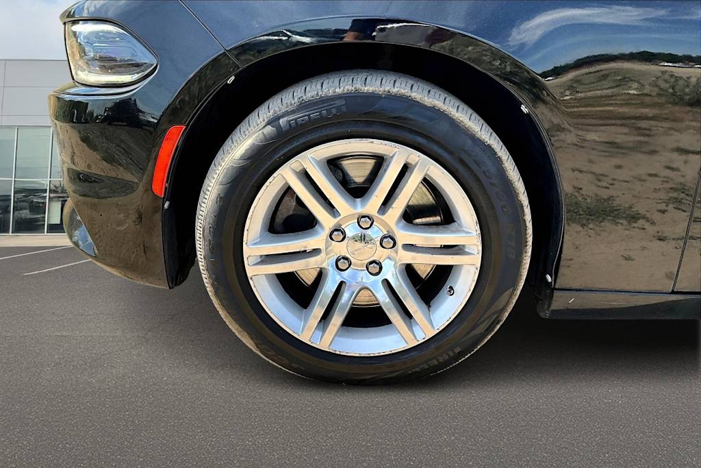 Thumbnail: 2017 Dodge Charger - 6