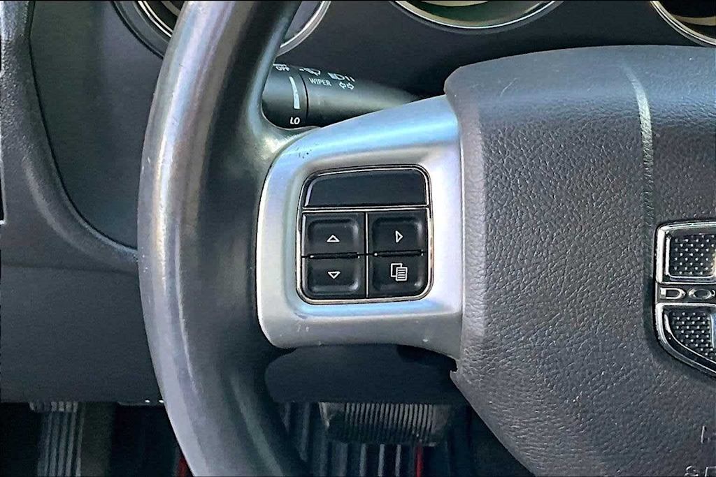 Thumbnail: 2013 Dodge Challenger - 25