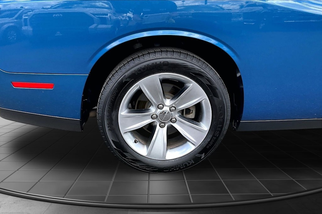 Thumbnail: 2021 Dodge Challenger - 35