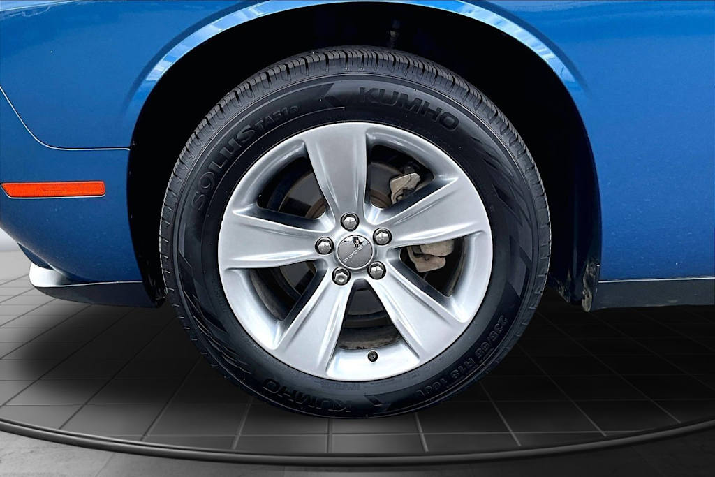 Thumbnail: 2021 Dodge Challenger - 7