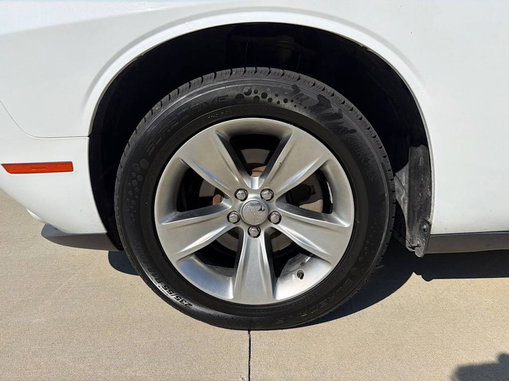 Thumbnail: 2019 Dodge Challenger - 5