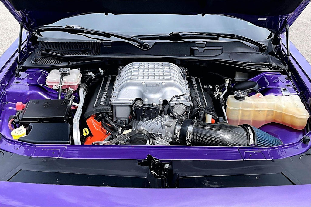 Thumbnail: 2016 Dodge Challenger - 9
