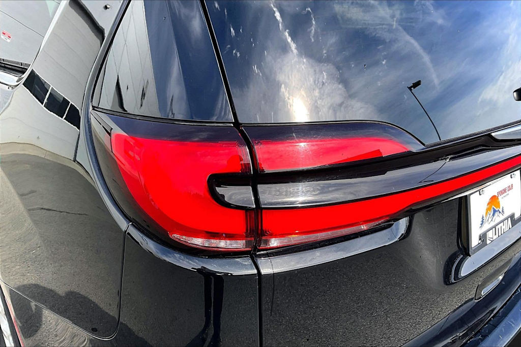Thumbnail: 2025 Chrysler Pacifica - 32