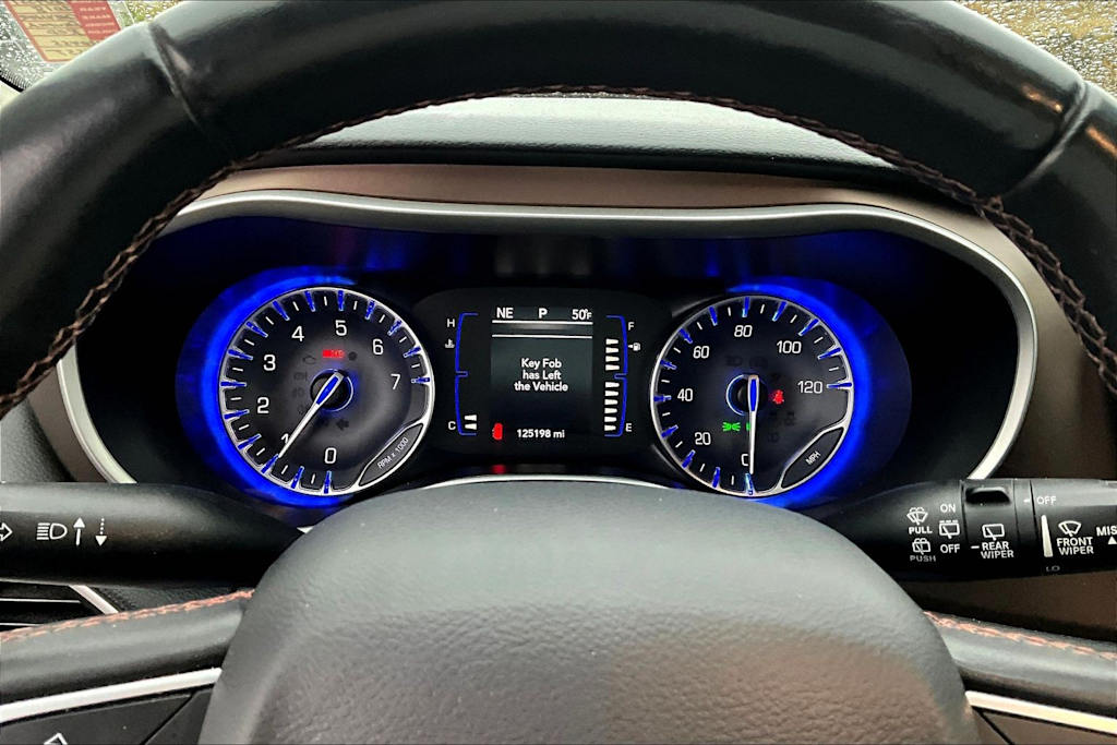 Thumbnail: 2018 Chrysler Pacifica - 16