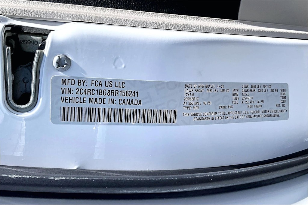 Thumbnail: 2024 Chrysler Pacifica - 19