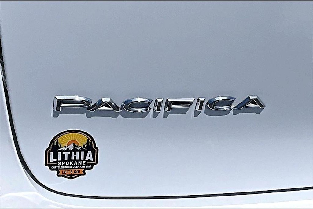 Thumbnail: 2024 Chrysler Pacifica - 7