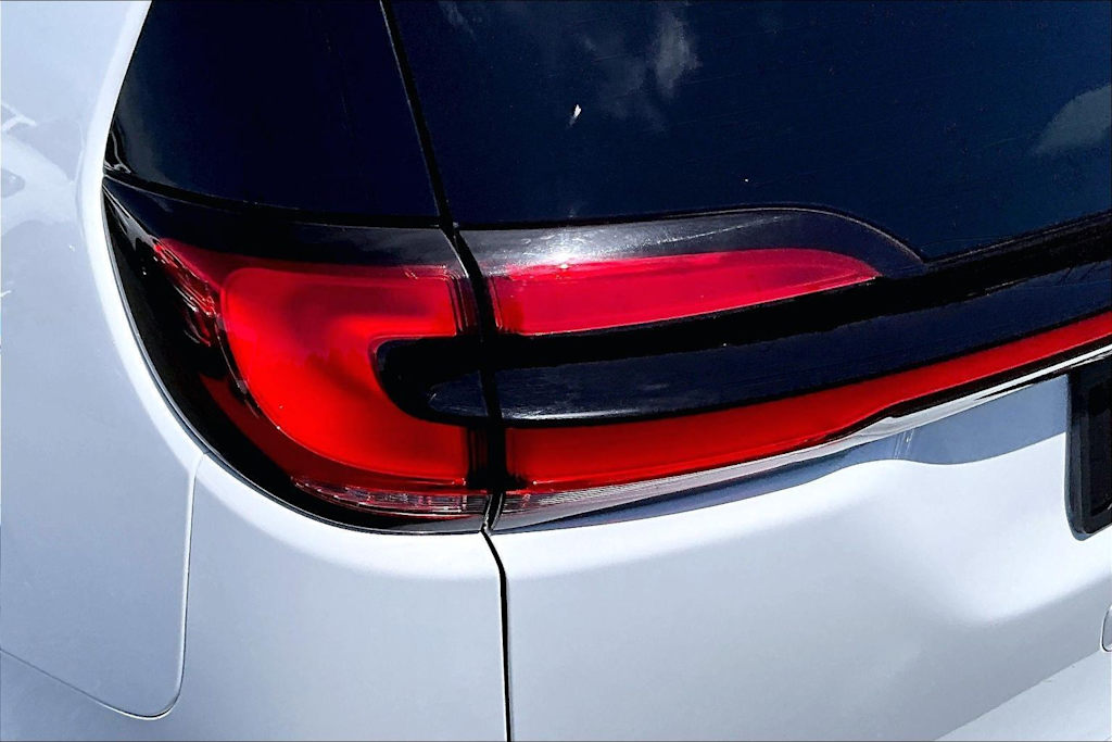 Thumbnail: 2024 Chrysler Pacifica - 32