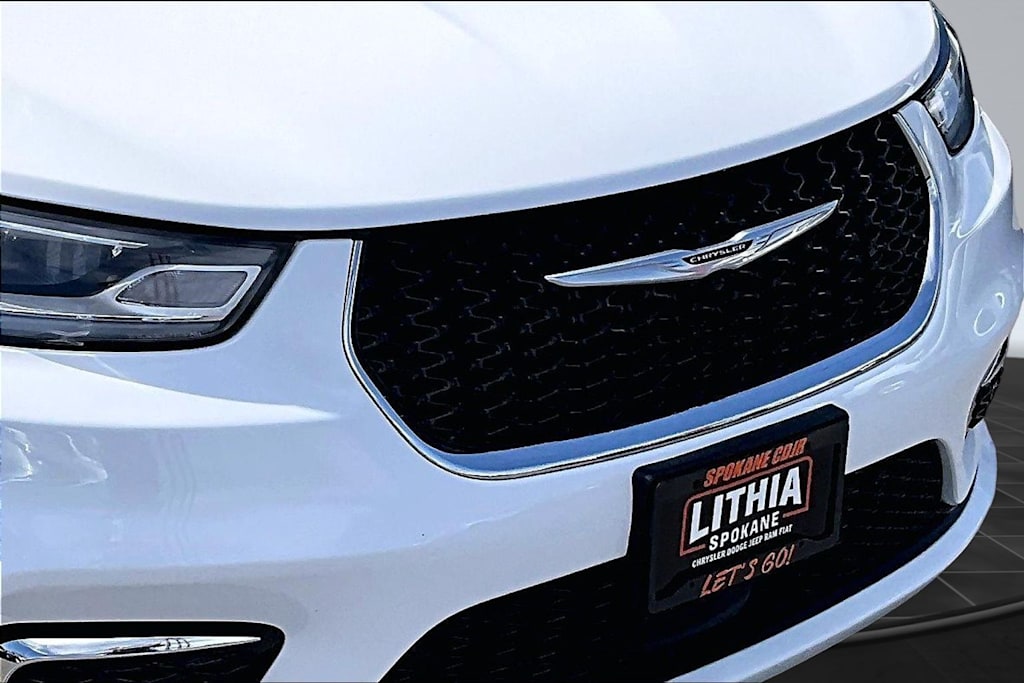 Thumbnail: 2024 Chrysler Pacifica - 33