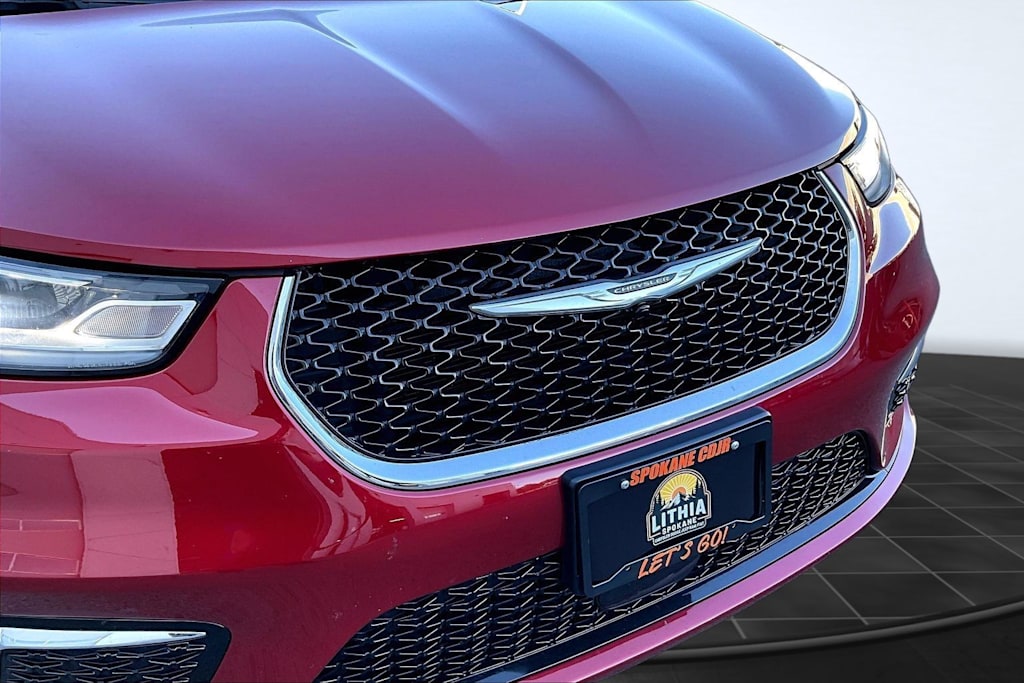 Thumbnail: 2025 Chrysler Pacifica - 33