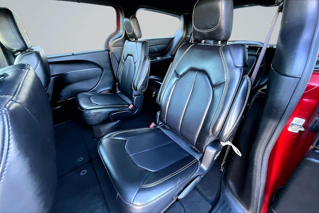 Thumbnail: 2025 Chrysler Pacifica - 21