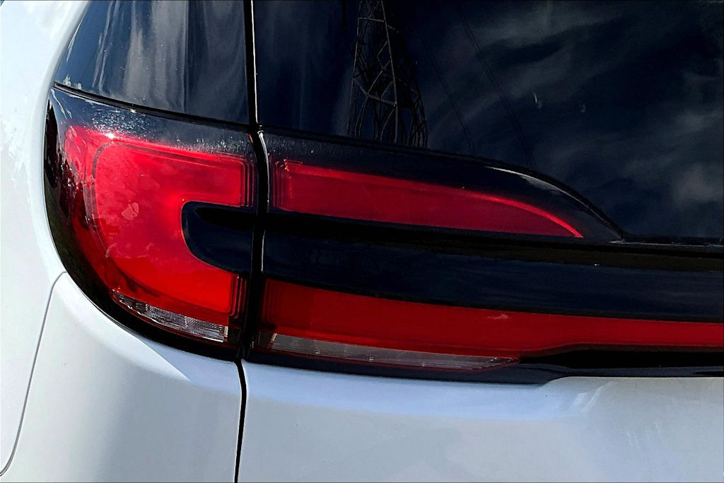 Thumbnail: 2023 Chrysler Pacifica - 28