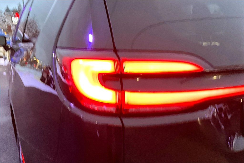 Thumbnail: 2024 Chrysler Pacifica - 31