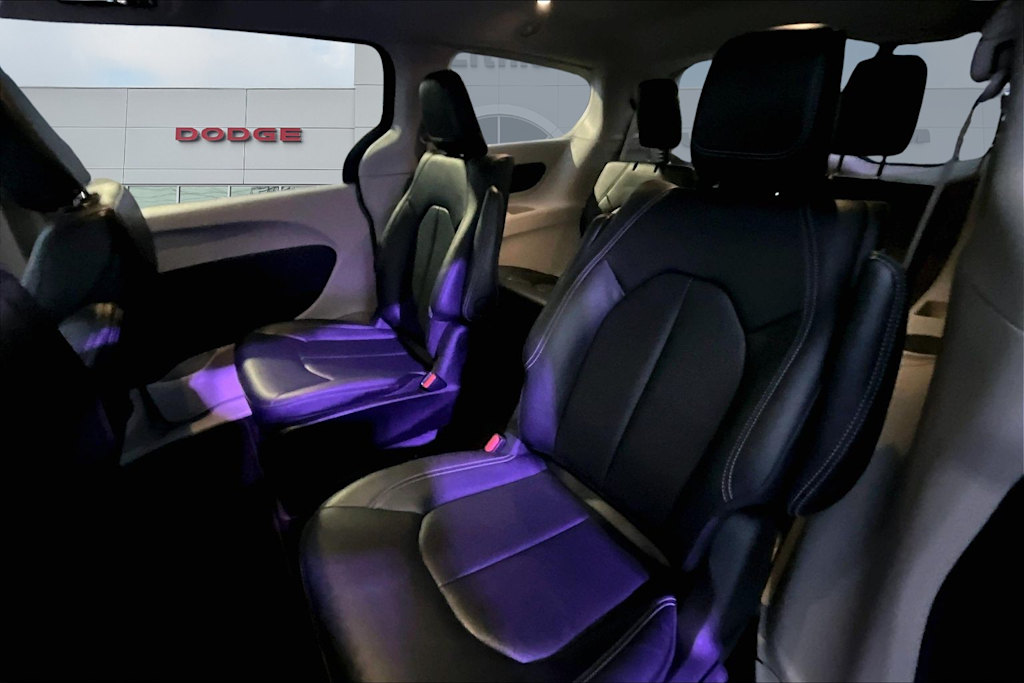 Thumbnail: 2024 Chrysler Pacifica - 19