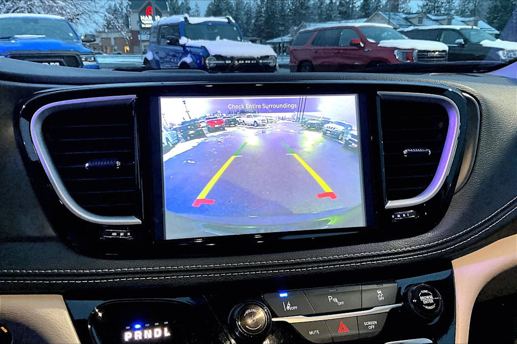 Thumbnail: 2024 Chrysler Pacifica - 27