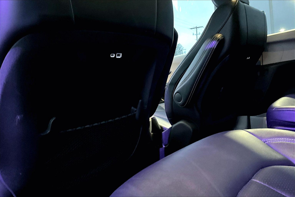 Thumbnail: 2024 Chrysler Pacifica - 13