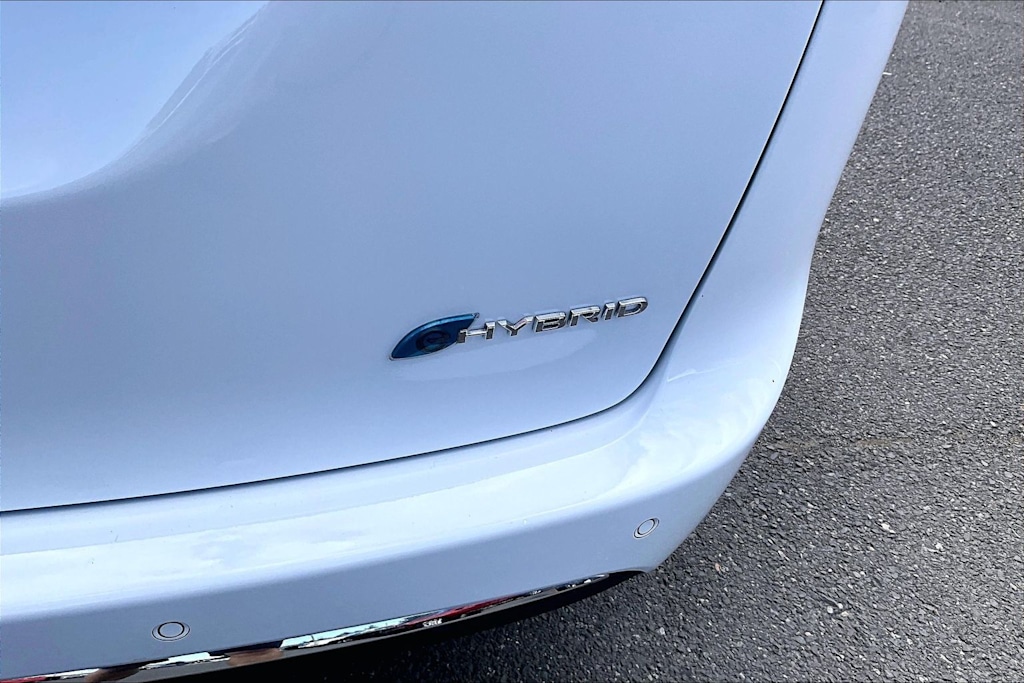 Thumbnail: 2023 Chrysler Pacifica - 7