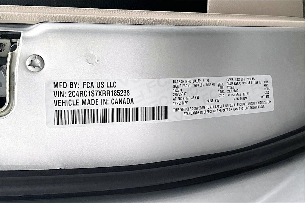 Thumbnail: 2024 Chrysler Pacifica - 19