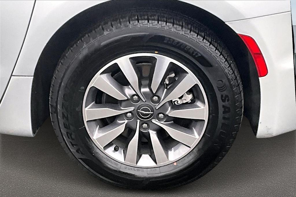 Thumbnail: 2024 Chrysler Pacifica - 36