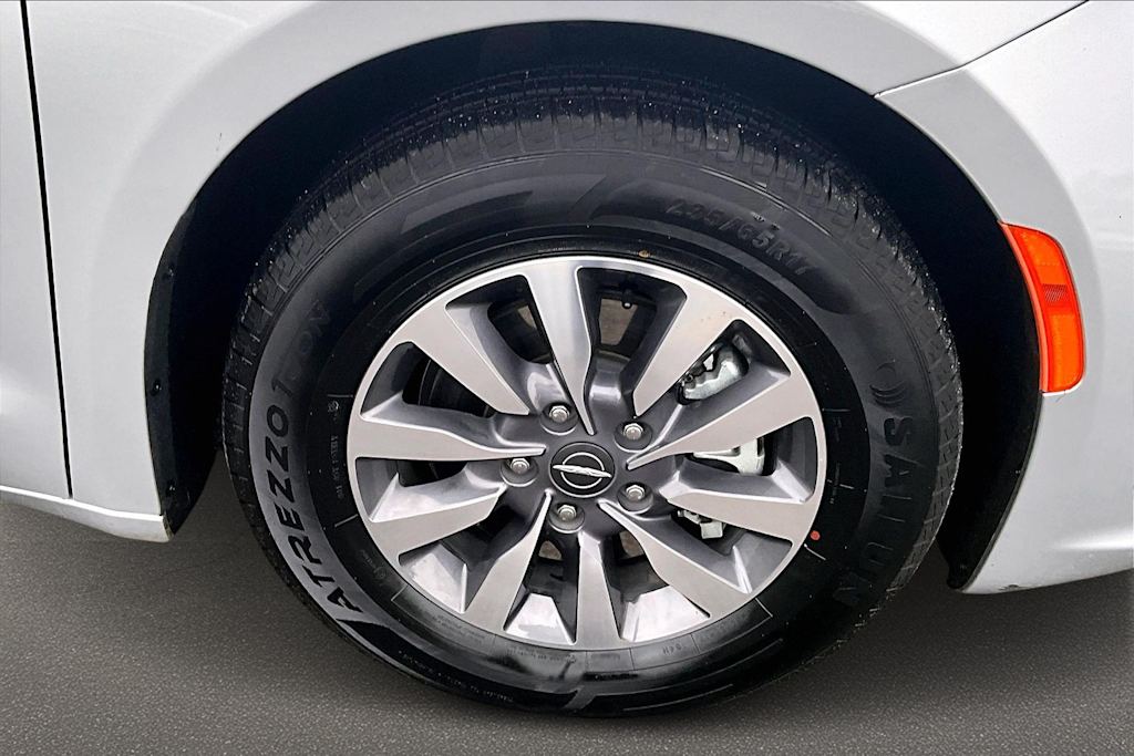 Thumbnail: 2024 Chrysler Pacifica - 34