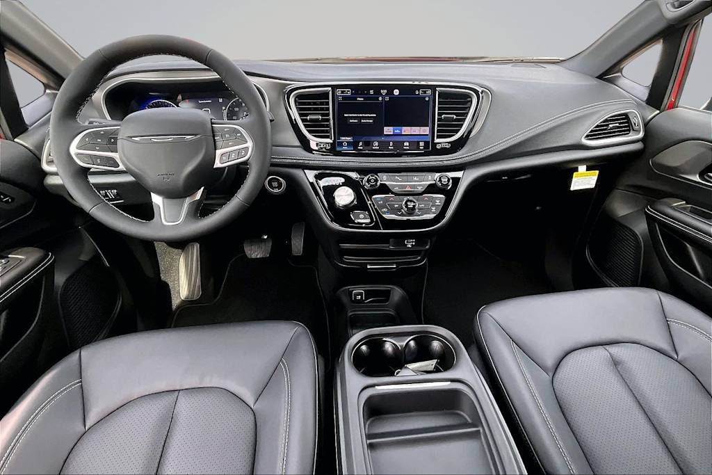Thumbnail: 2027 Chrysler Pacifica - 10