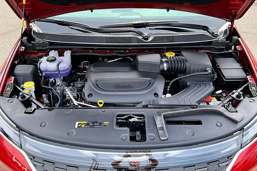 Thumbnail: 2027 Chrysler Pacifica - 9