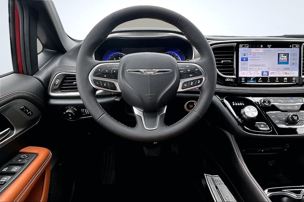 Thumbnail: 2026 Chrysler Pacifica - 14