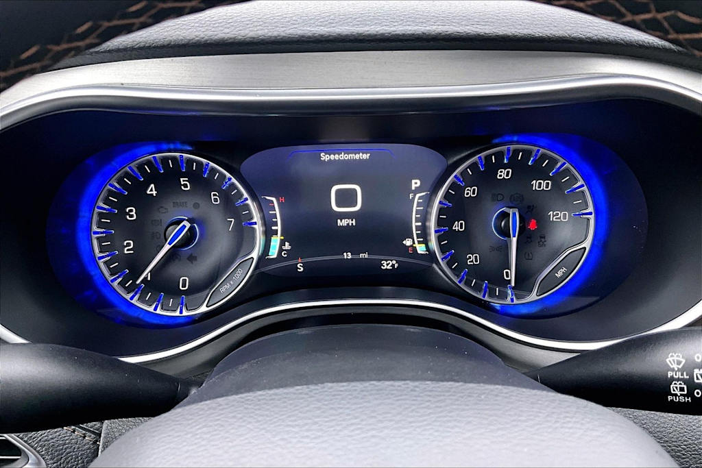 Thumbnail: 2026 Chrysler Pacifica - 16