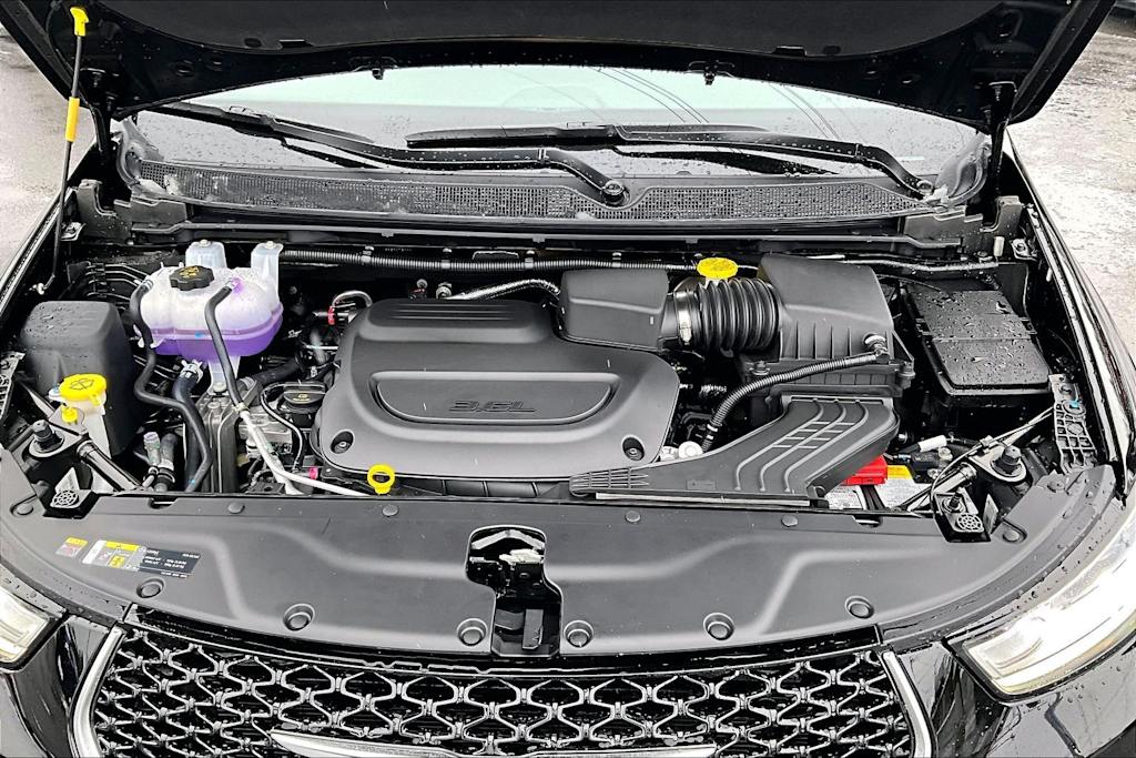 Thumbnail: 2026 Chrysler Pacifica - 9