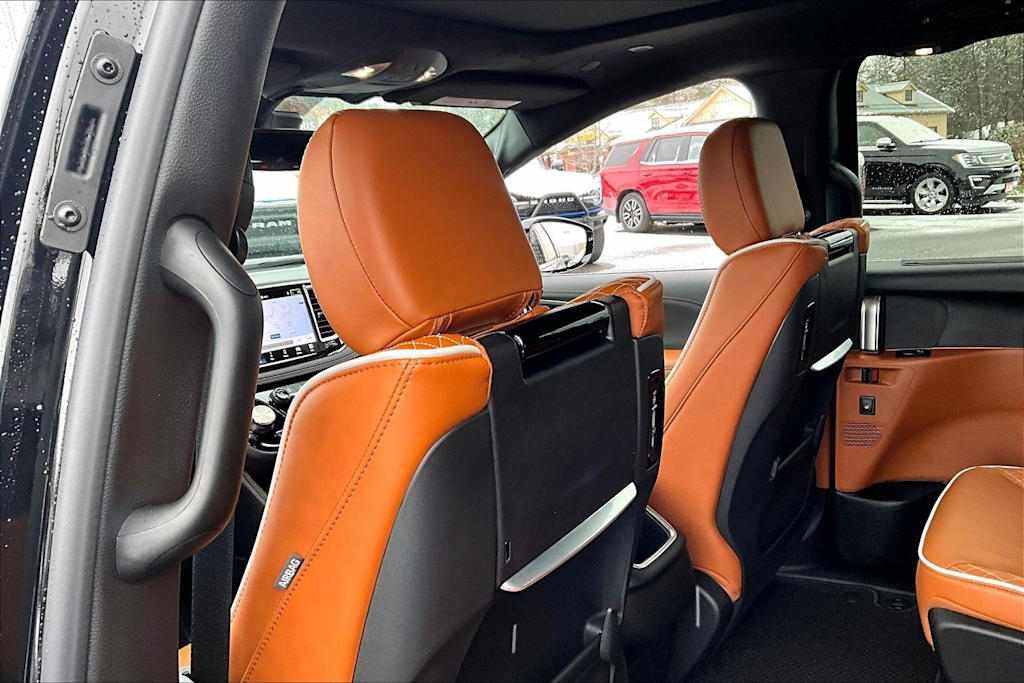 Thumbnail: 2026 Chrysler Pacifica - 13